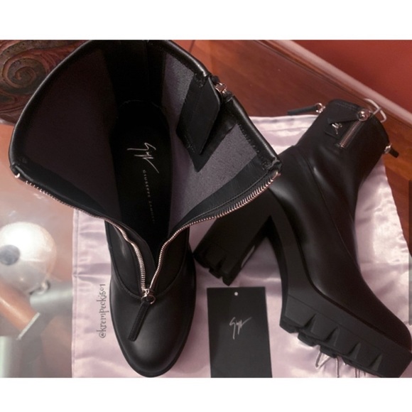 Same day ship! Giuseppe Zanotti Boots ⭐️ Brand New in Box - Picture 5 of 16